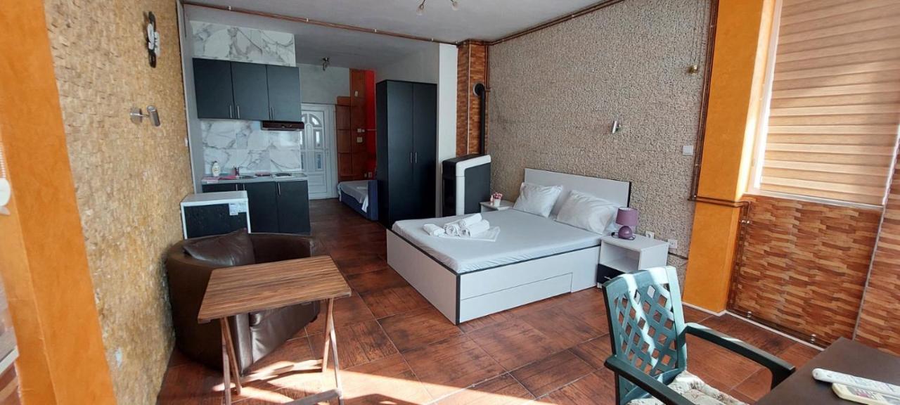 Alessandra Apartment *